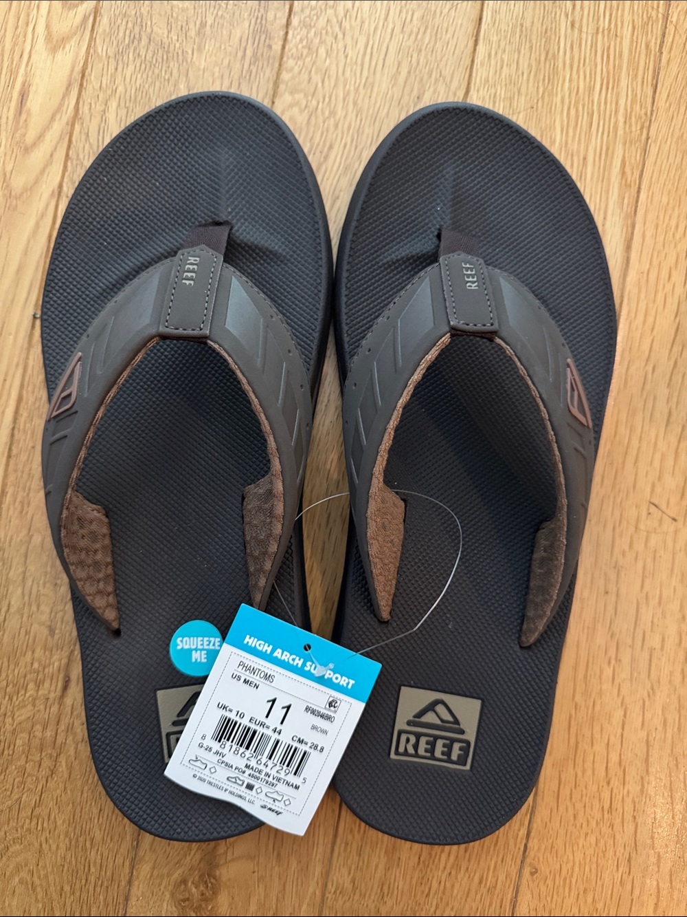 Reef Men’s Black & Brown High-Arch Flip Flops